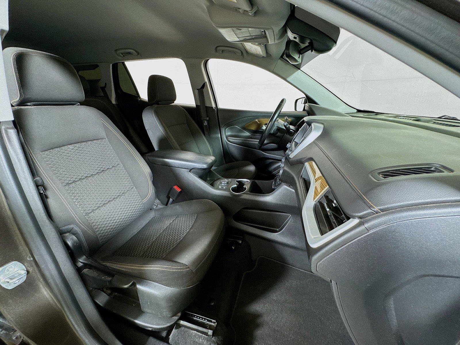 Used 2020 GMC Terrain SLE w/ Driver Convenience Package FWD image 26