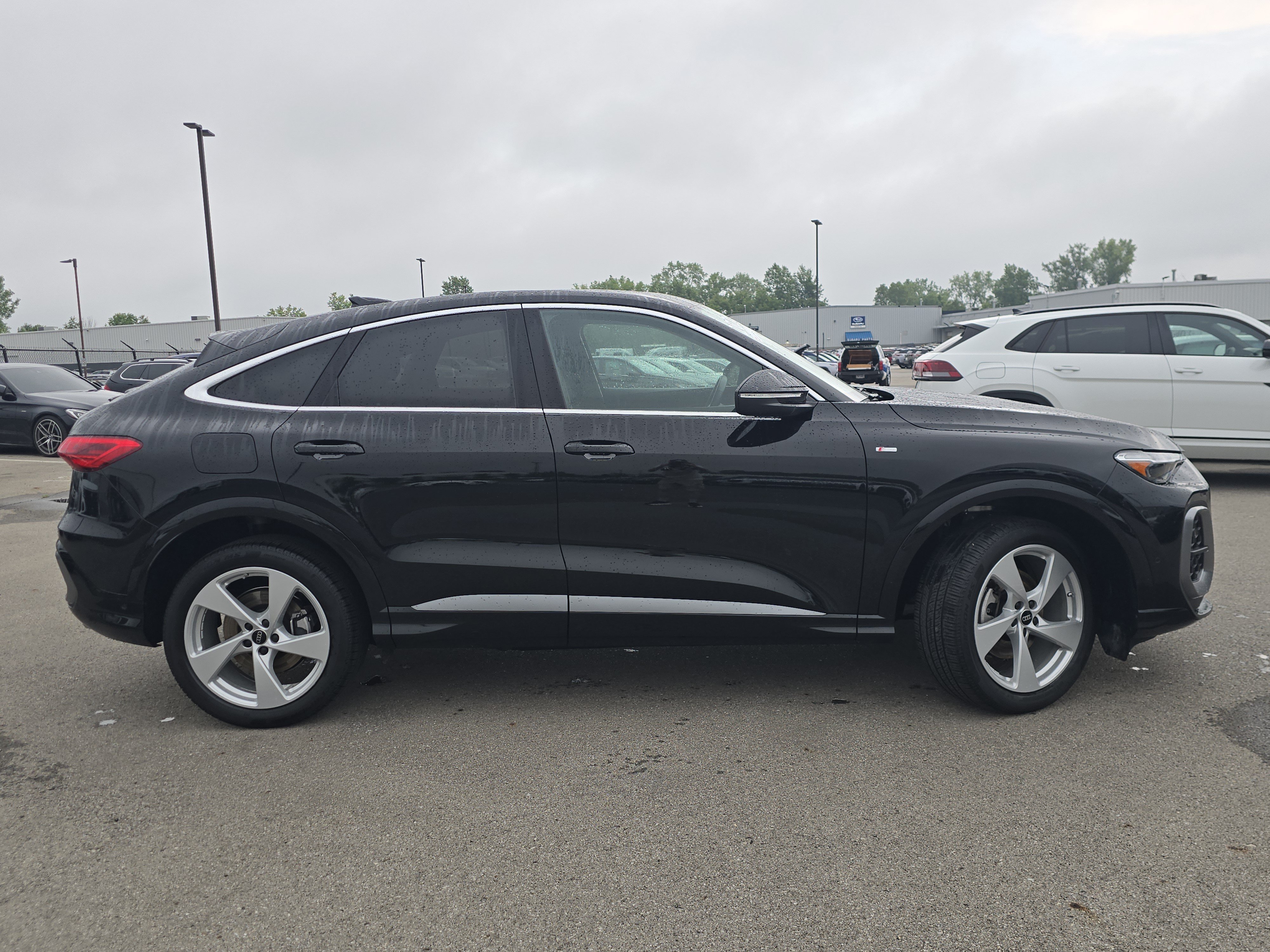 Certified 2025 Audi Q5 Premium Plus w/ Premium Plus AWD/4WD image 8