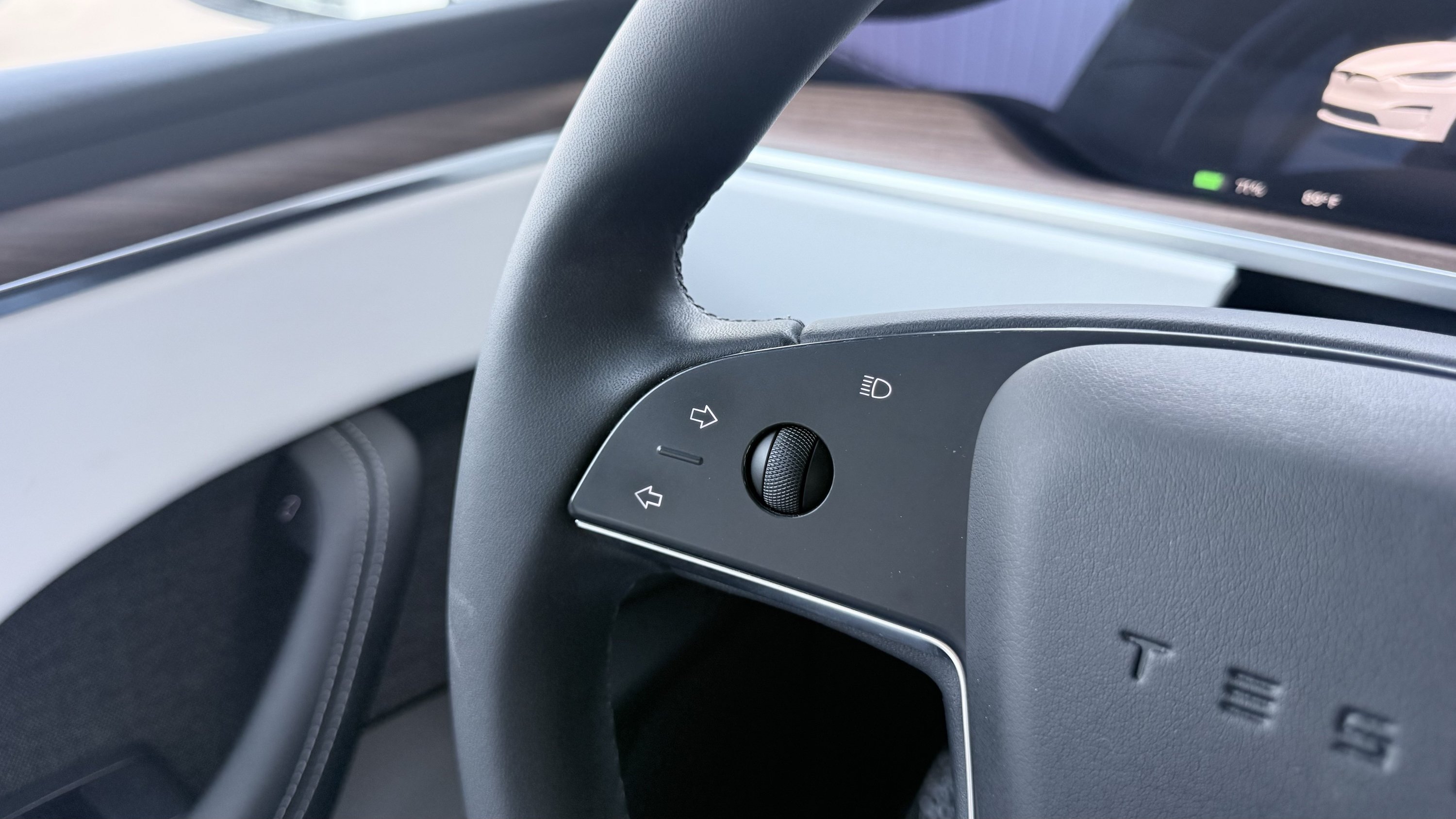 Used 2025 Tesla Model X AWD/4WD image 63