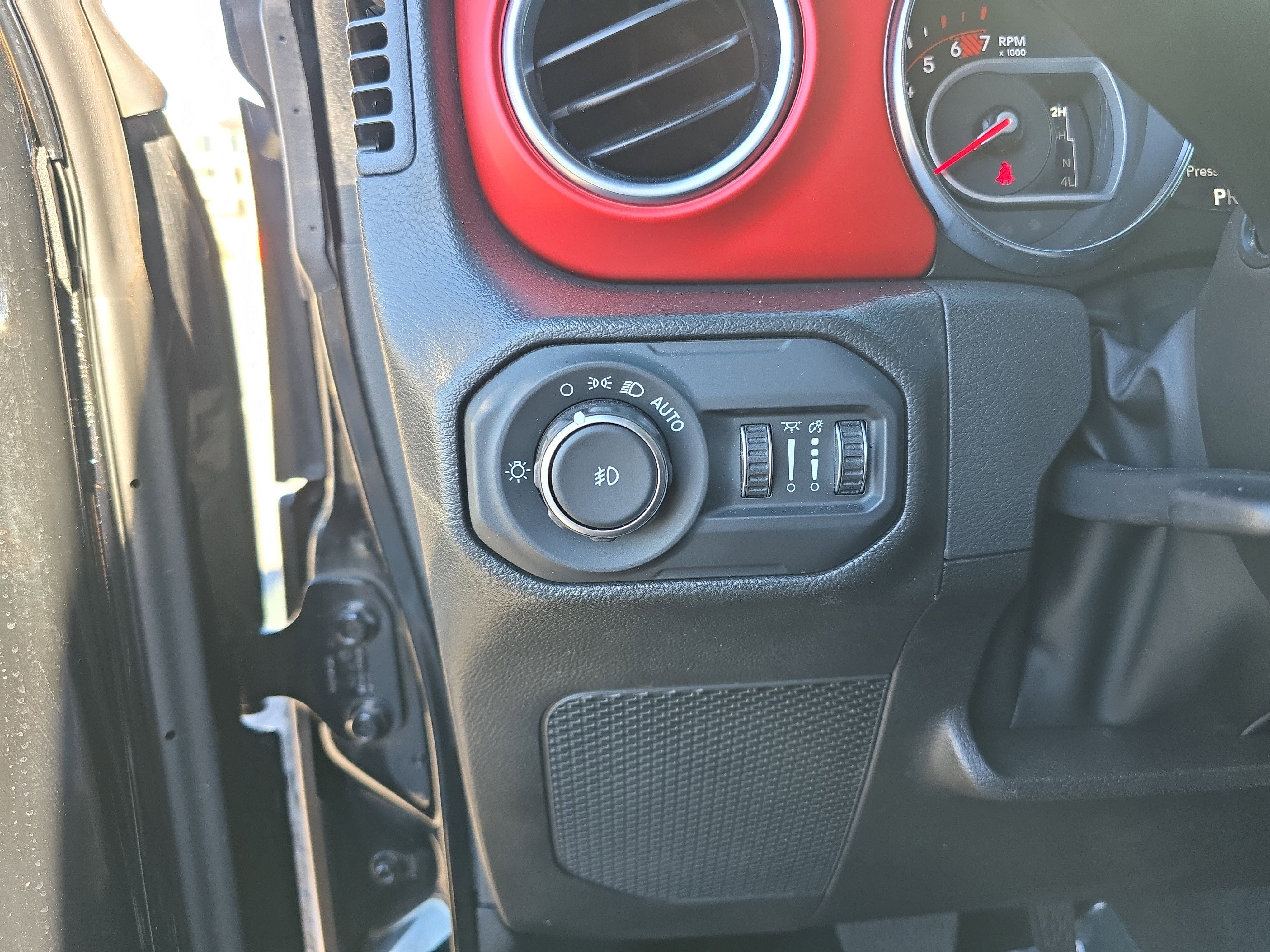 Used 2022 Jeep Wrangler Unlimited Rubicon w/ LED Lighting Group image 34