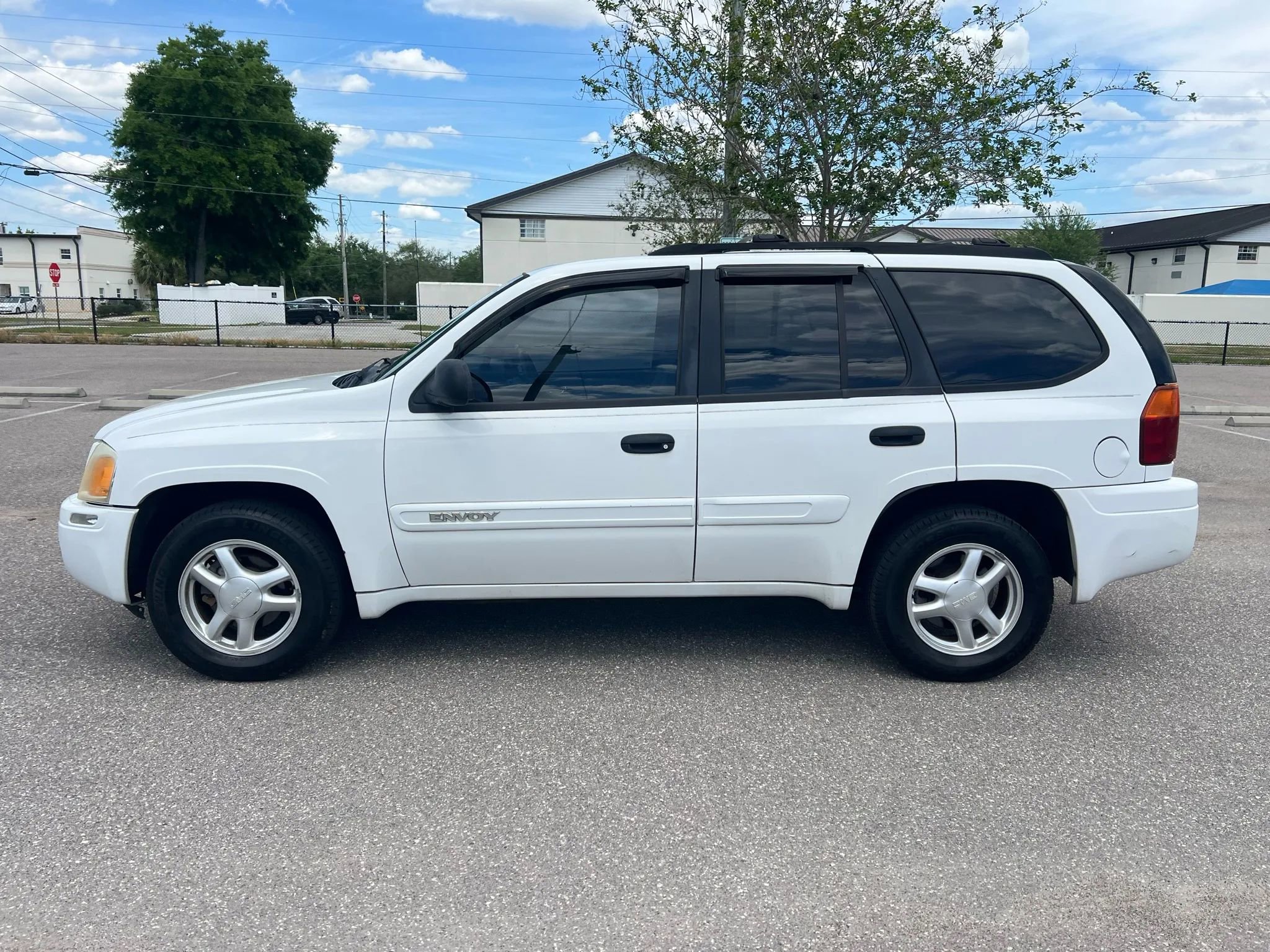 Used 2005 GMC Envoy SLE w/ Sle Preferred Equipment Group
