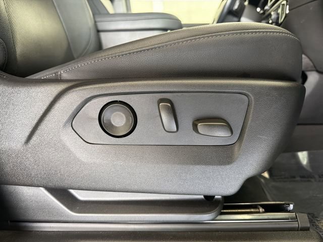 Used 2022 Chevrolet Silverado 1500 LTZ w/ LTZ Premium Package AWD/4WD image 20