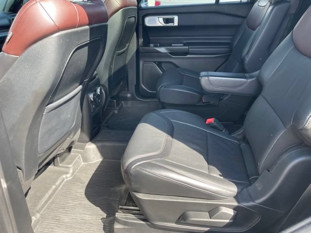 Used 2020 Ford Explorer Platinum w/ Premium Technology Package AWD/4WD image 19