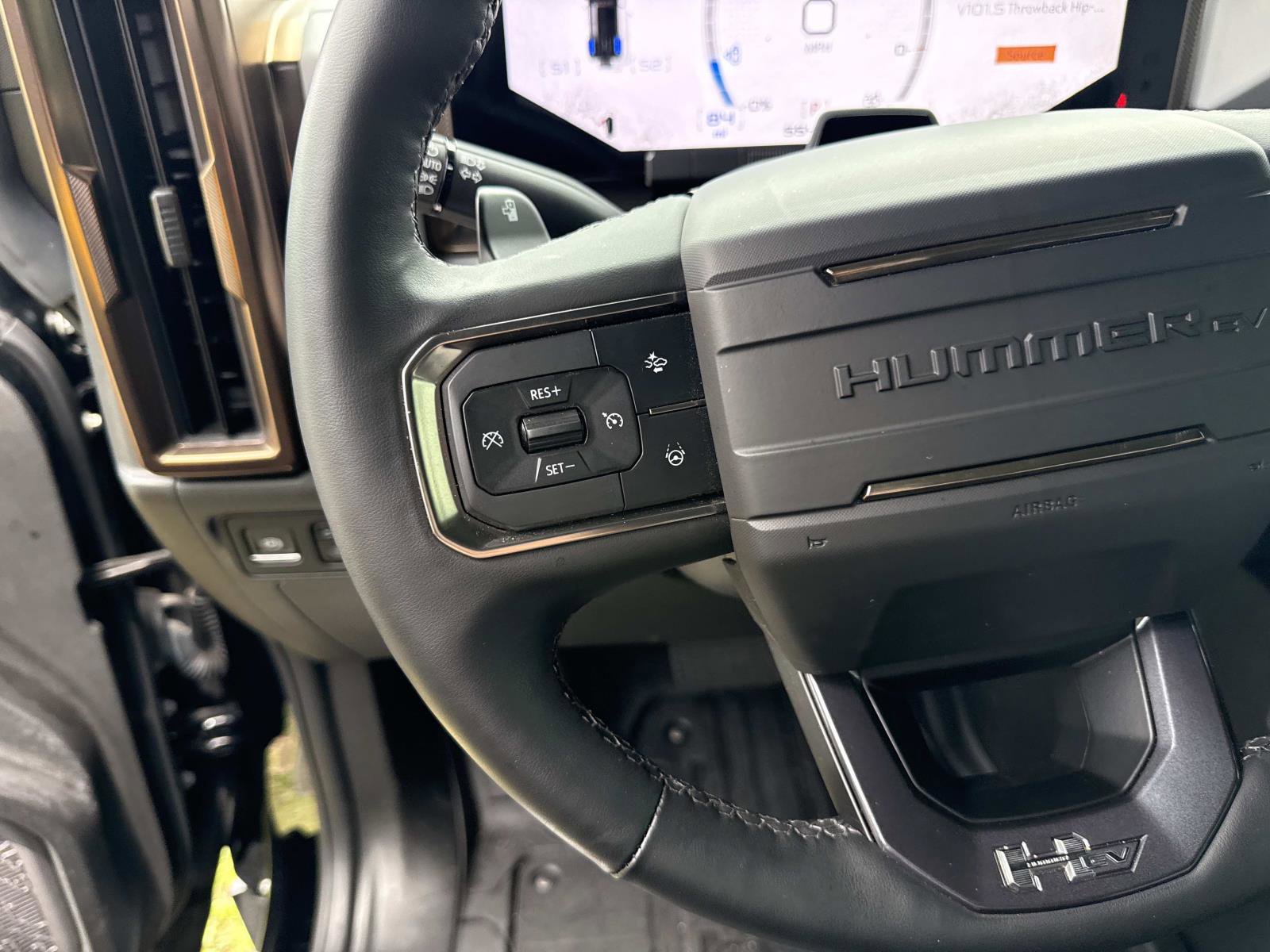 Used 2024 GMC Hummer EV 2X w/ LPO, Illumination Package AWD/4WD image 28