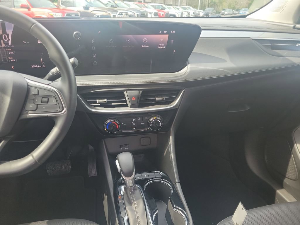 Used 2024 Buick Encore GX Sport Touring image 19