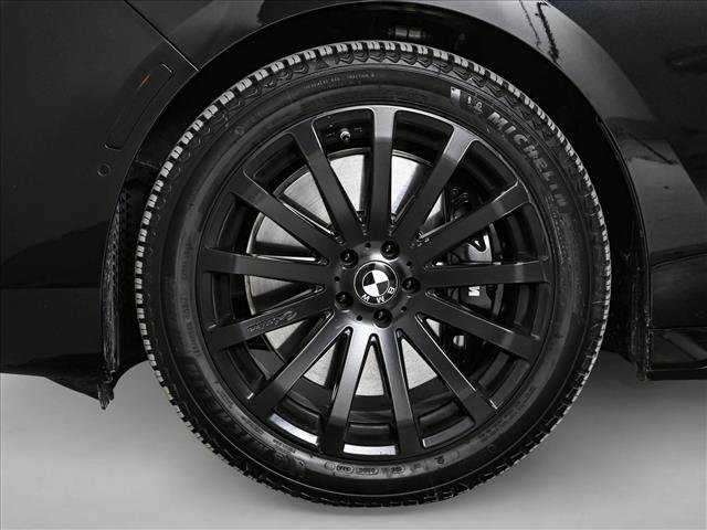 Used 2023 BMW 760i xDrive image 26