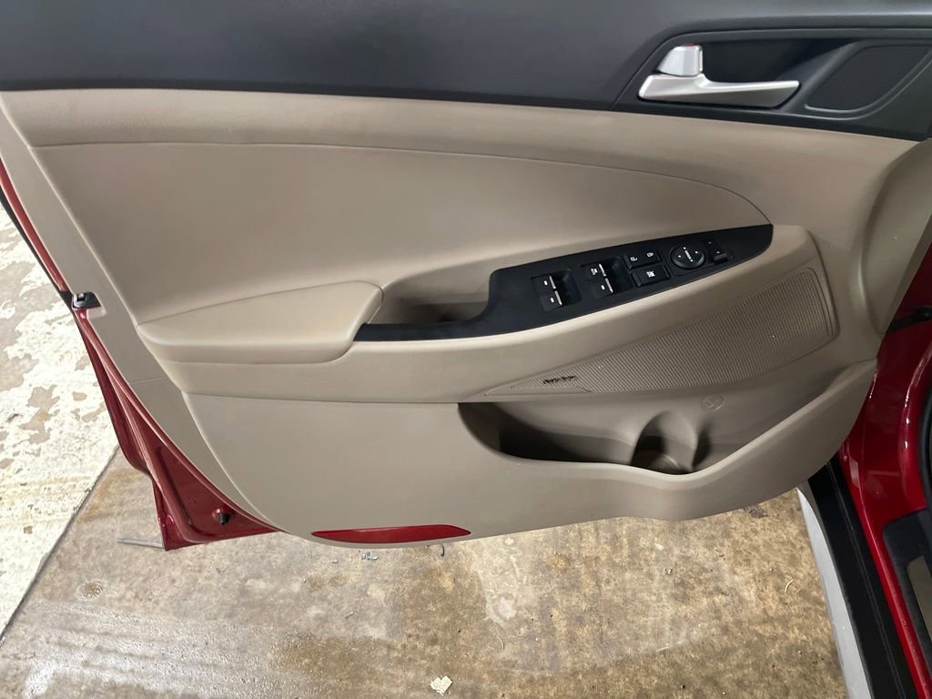 Certified 2021 Hyundai Tucson Ultimate w/ Cargo Package image 11