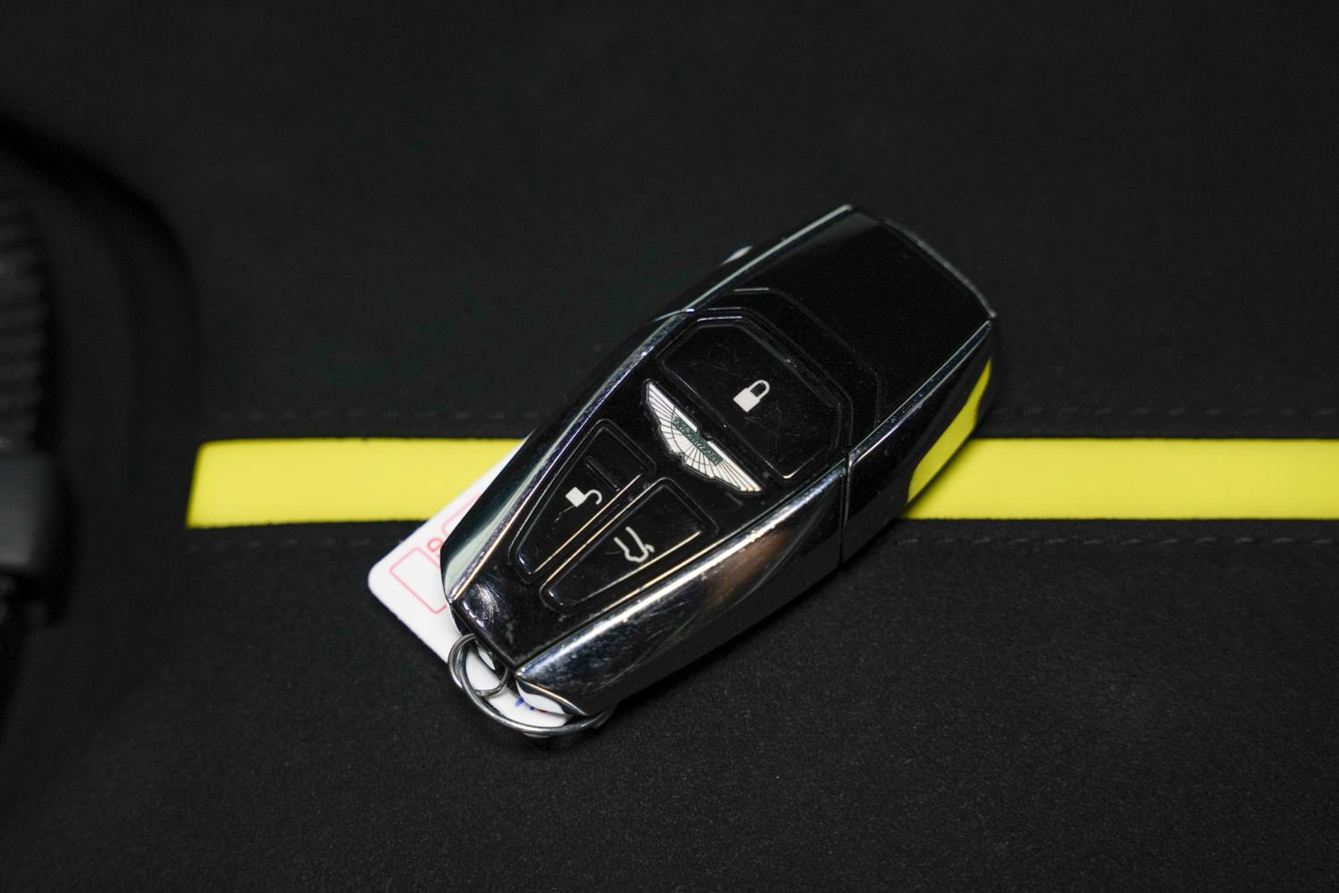 Used 2020 Aston Martin V8 Vantage AMR RWD image 57