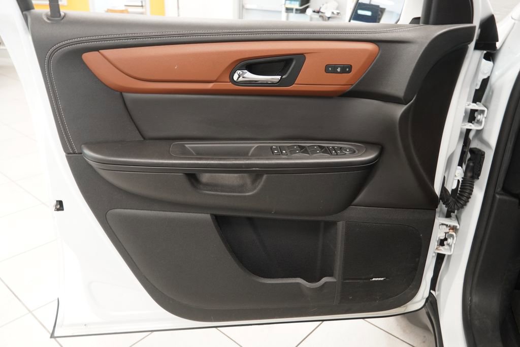 Used 2016 Chevrolet Traverse LT AWD/4WD image 17