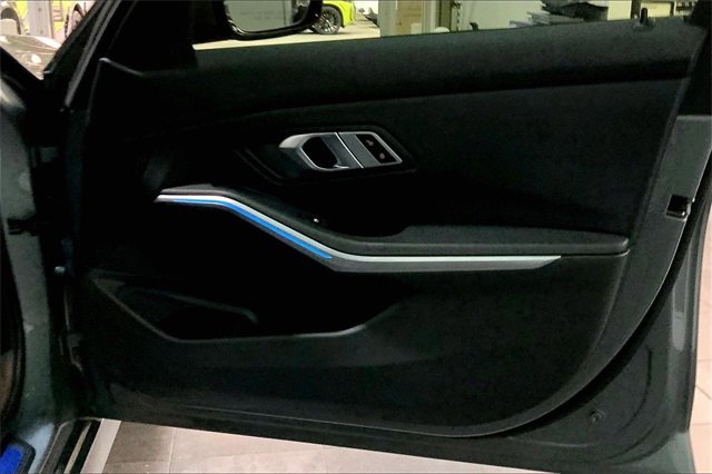 Used 2023 BMW 330i Sedan image 23