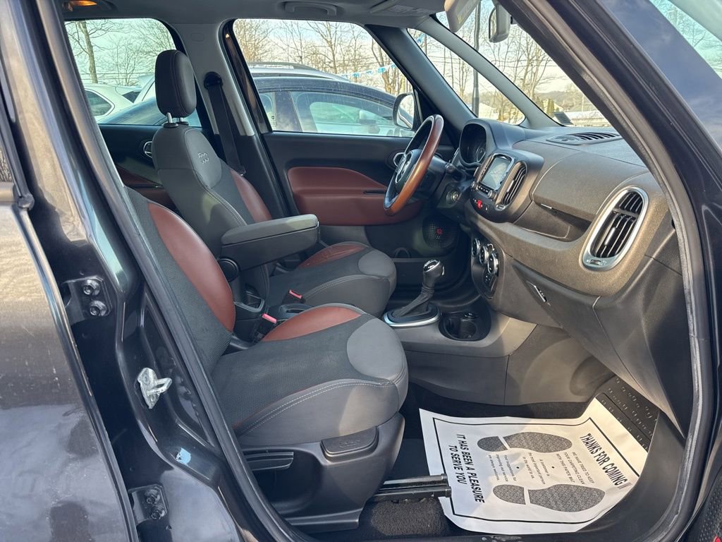 Used 2014 FIAT 500L Trekking w/ Popular Equipment Group image 23