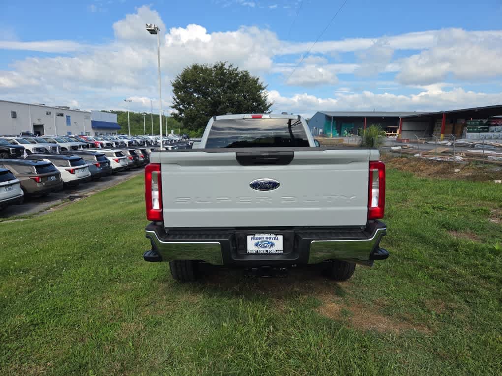 New 2026 Ford F350 XLT AWD/4WD image 4