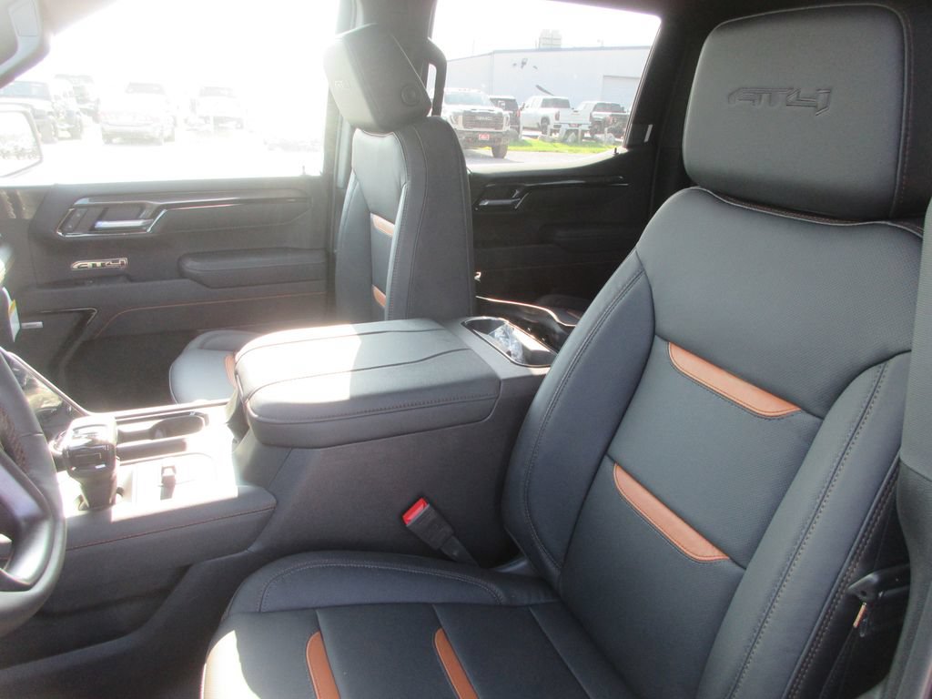 New 2026 GMC Sierra 1500 AT4 w/ AT4 Premium Package AWD/4WD image 12