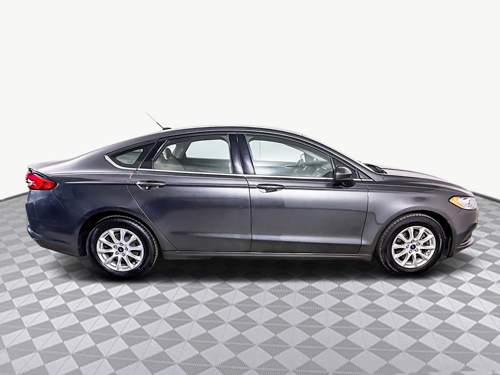 Used 2018 Ford Fusion S image 11