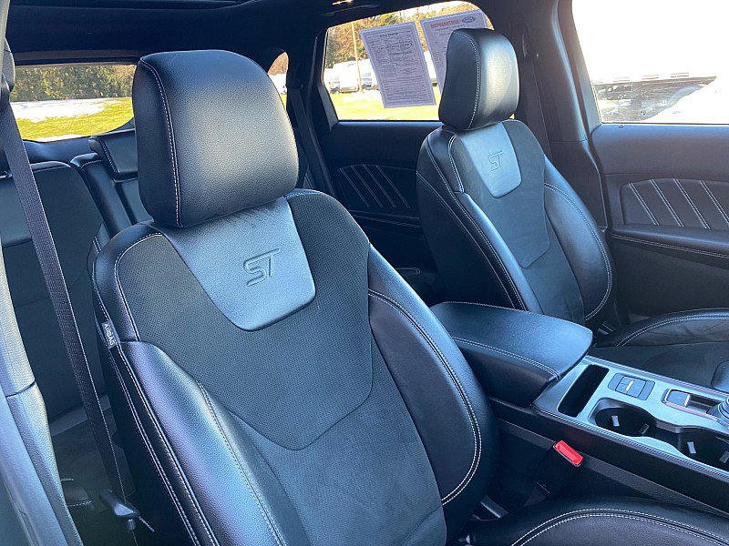 Certified 2022 Ford Edge ST w/ Equipment Group 401A image 26