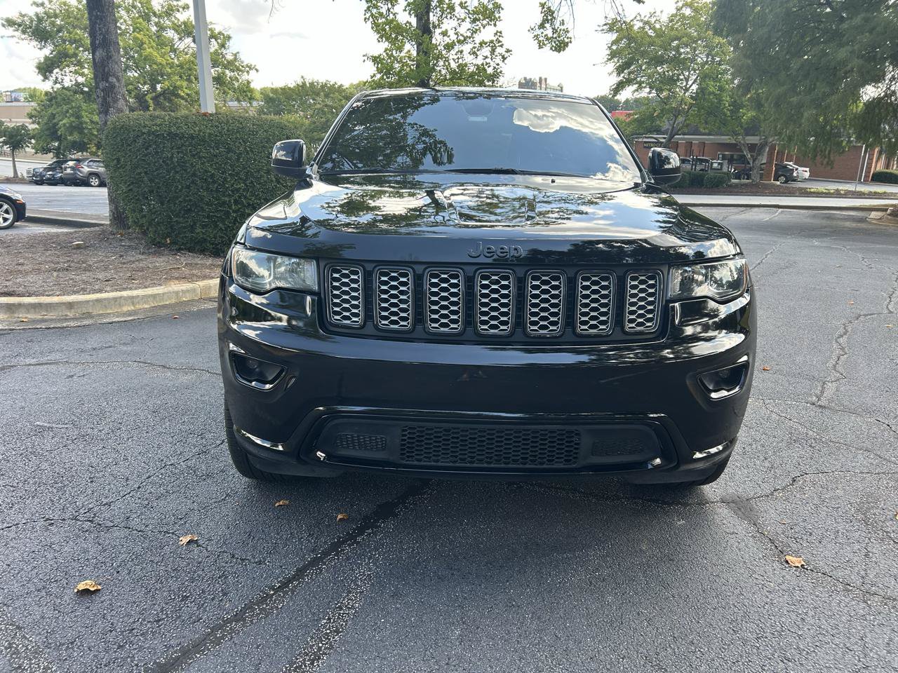 Used 2021 Jeep Grand Cherokee Laredo X AWD/4WD image 8