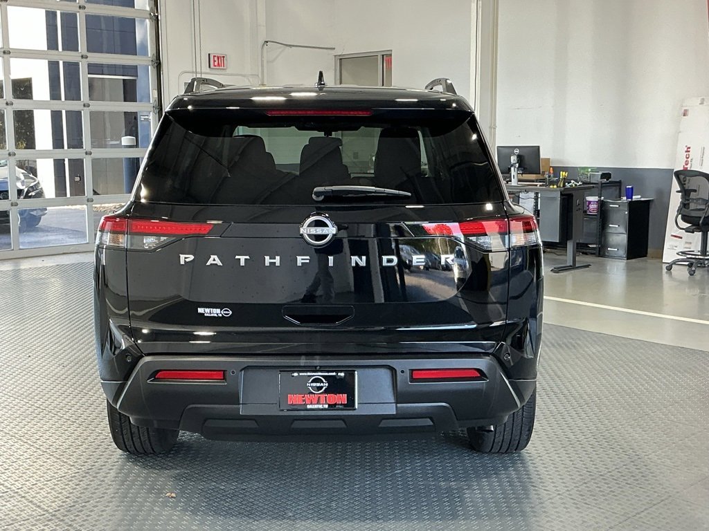Used 2025 Nissan Pathfinder SV image 37