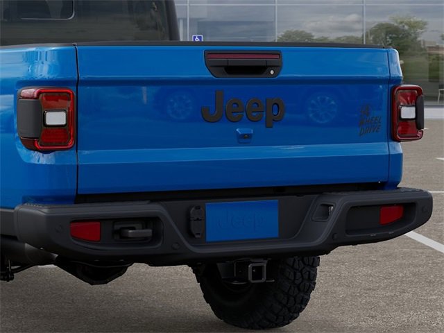 New 2025 Jeep Gladiator Willys image 13