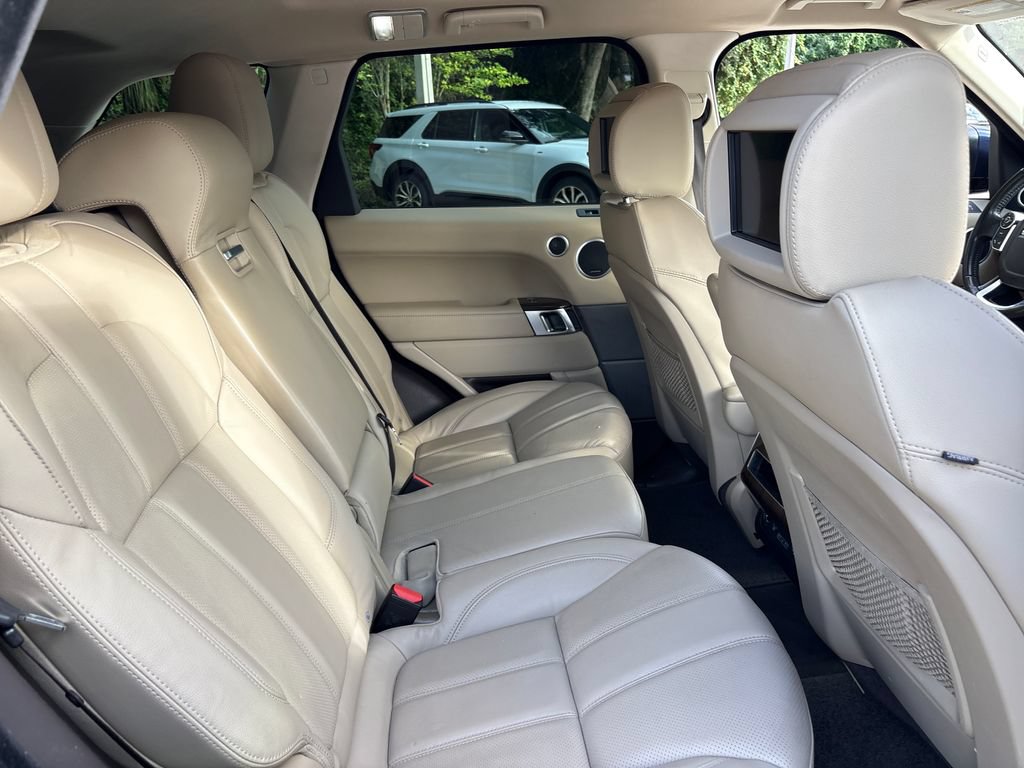 Used 2017 Land Rover Range Rover Sport SE AWD/4WD image 27
