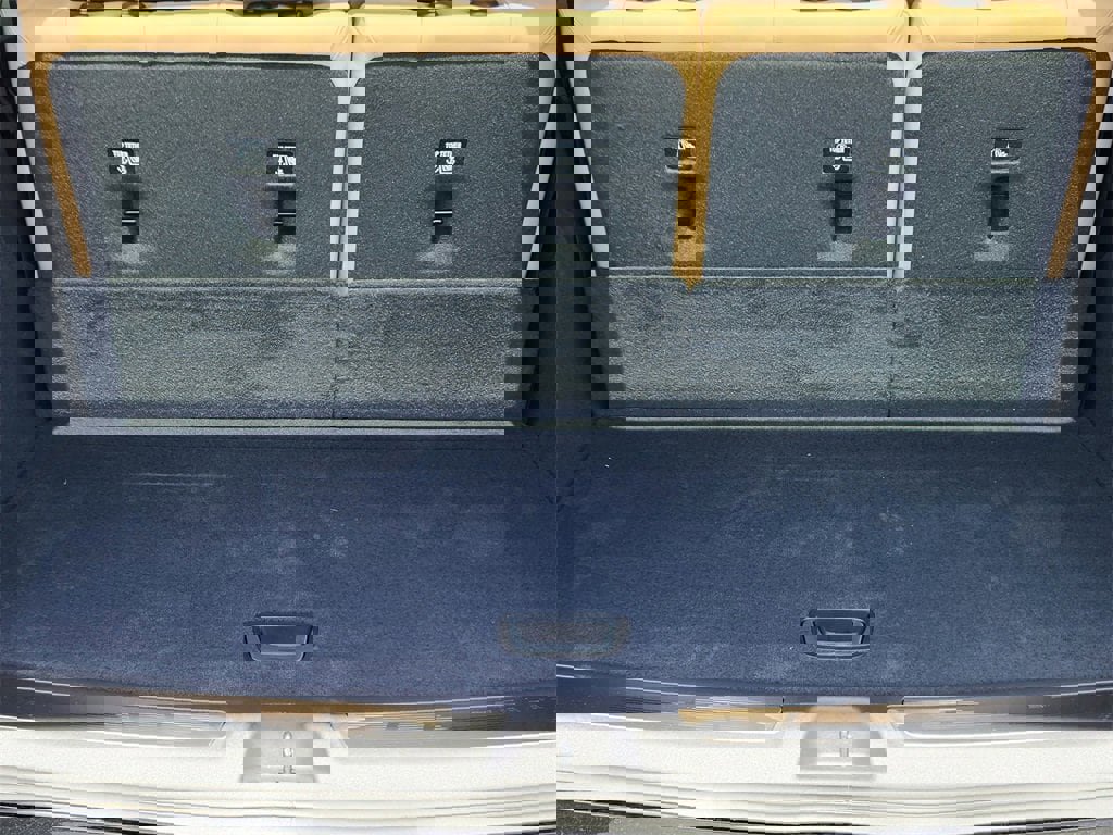 New 2025 Cadillac Escalade IQ Luxury 2 image 22