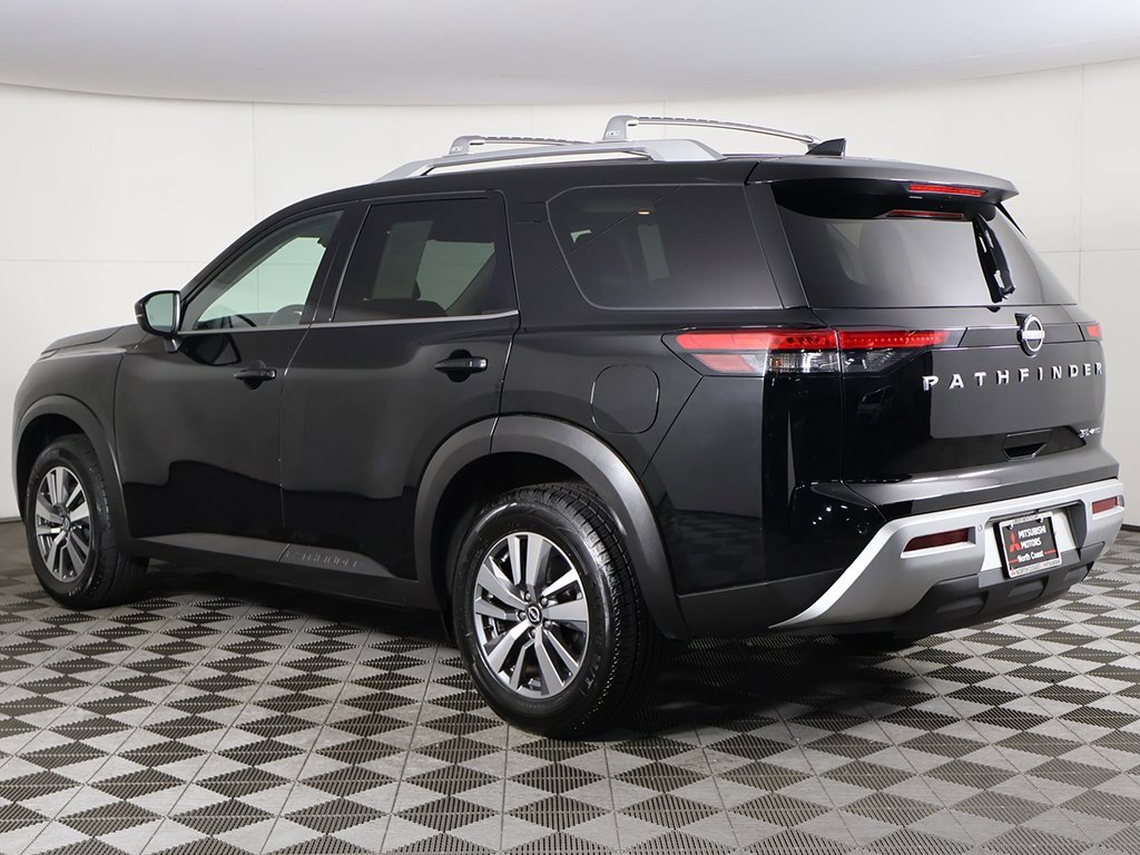 Used 2023 Nissan Pathfinder SL image 10