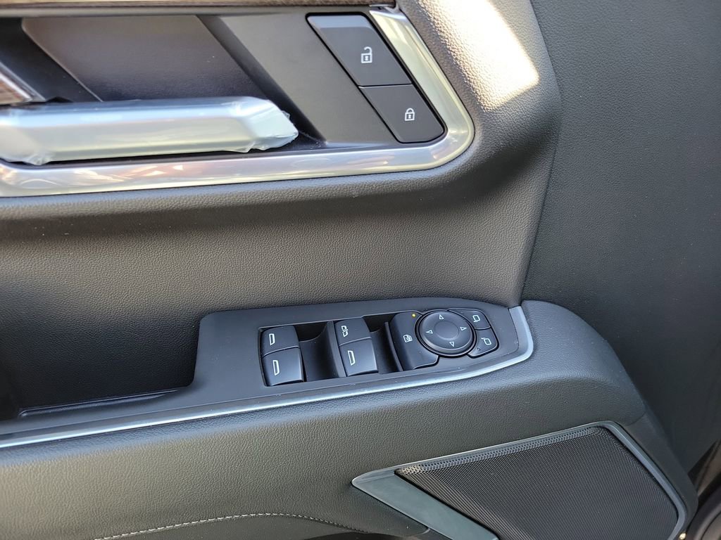 New 2025 Chevrolet Silverado 1500 LT image 17