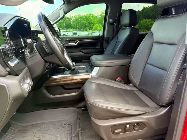 Used 2023 GMC Sierra 1500 Elevation w/ Elevation Premium Package AWD/4WD image 17