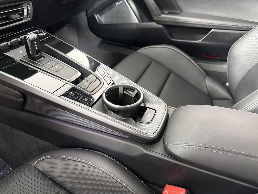 Certified 2023 Porsche 911 Targa 4S AWD/4WD image 30
