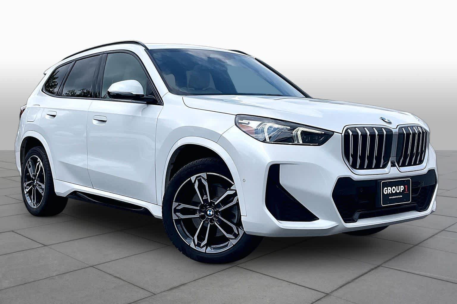 Used 2023 BMW X1 xDrive28i w/ Premium Package AWD/4WD image 2