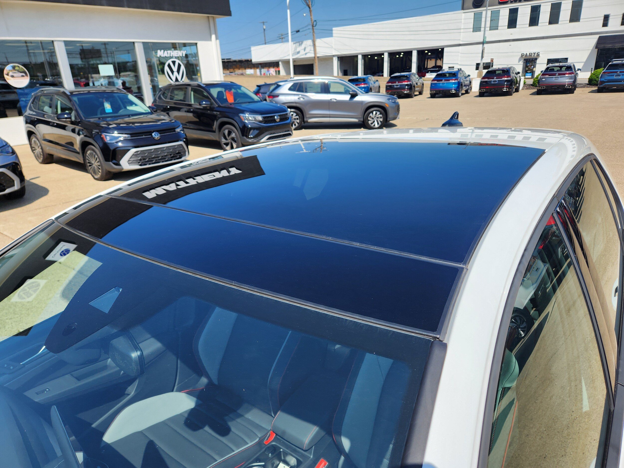 New 2025 Volkswagen GTI SE FWD image 10