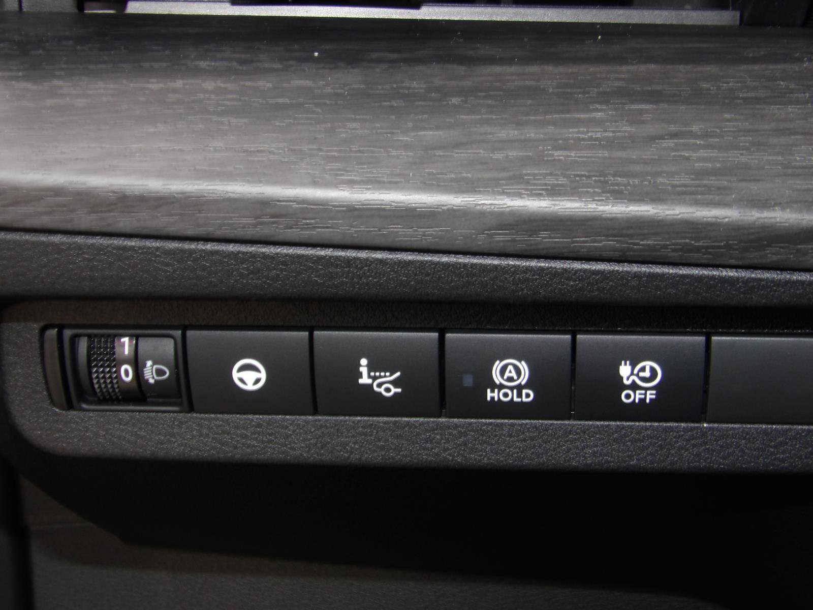 Certified 2023 Nissan Ariya AWD image 31