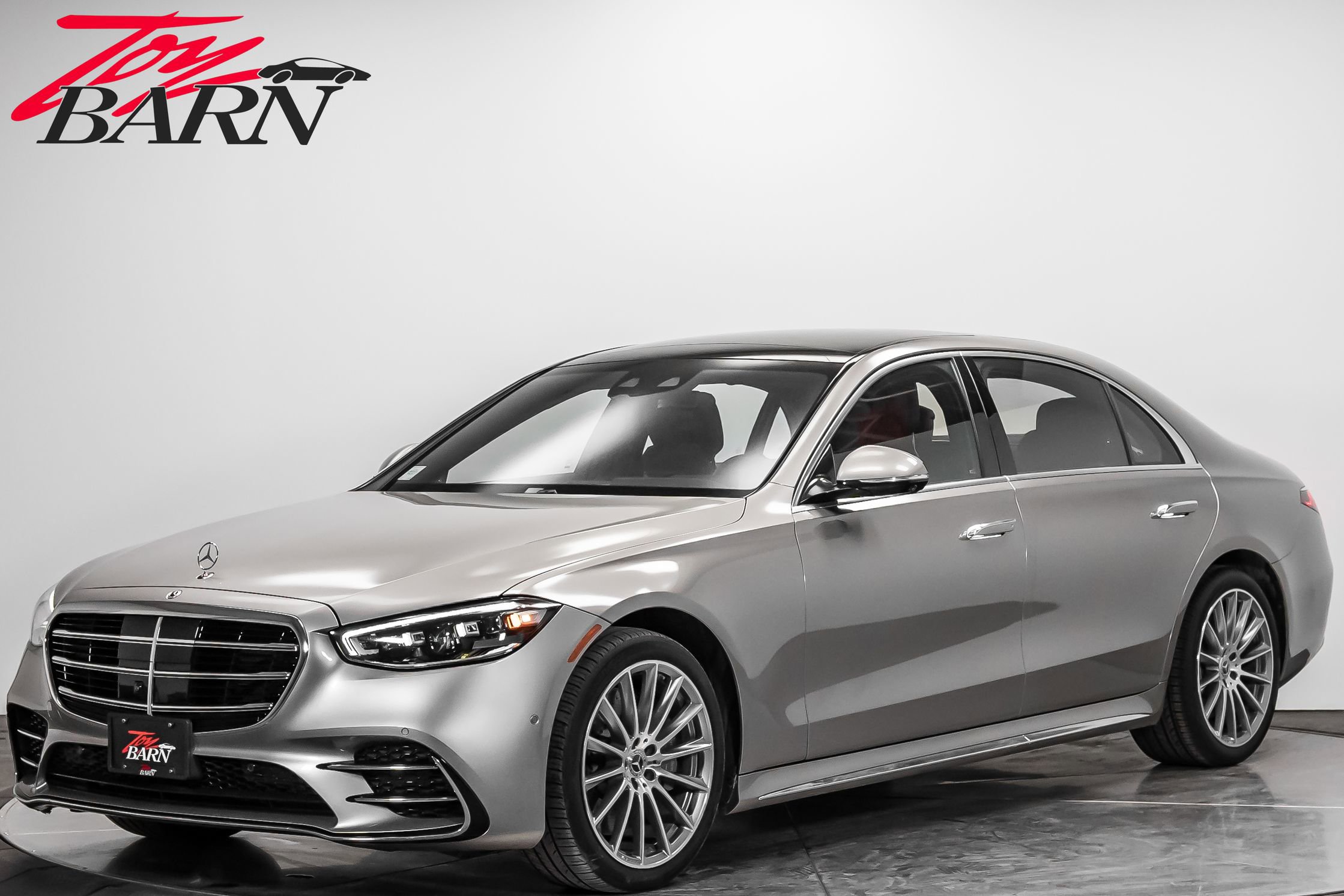 Used 2022 Mercedes-Benz S 580 4MATIC Sedan image 1