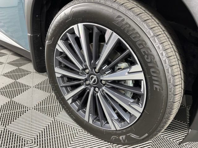 New 2026 Nissan Pathfinder Platinum FWD image 15
