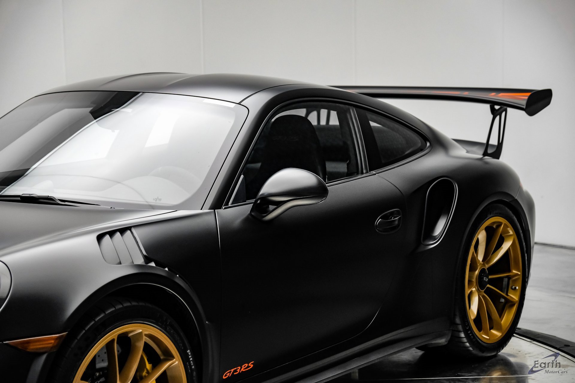 Used 2016 Porsche 911 GT3 RS image 24