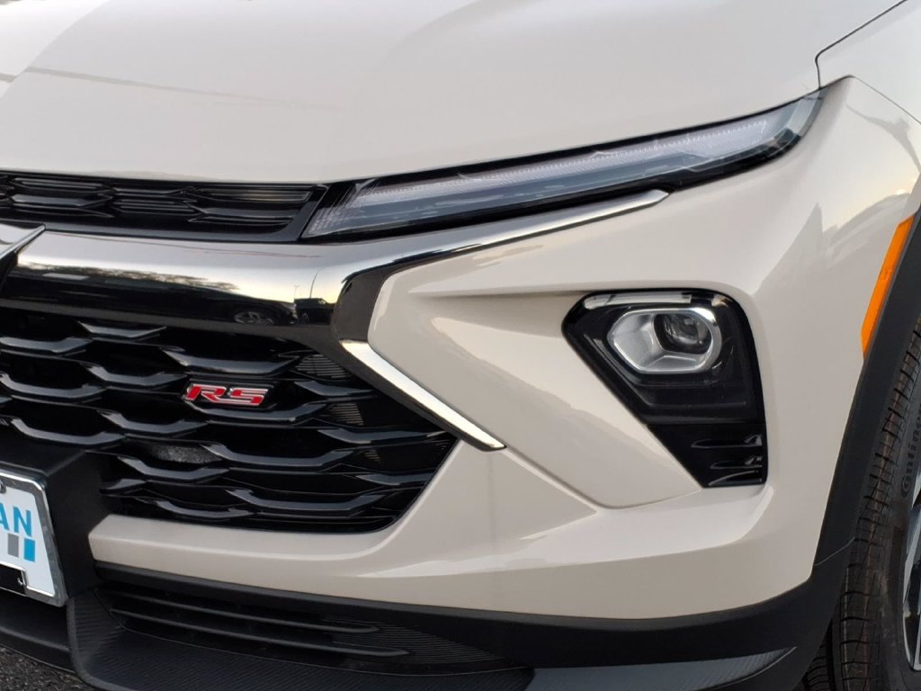 New 2026 Chevrolet TrailBlazer RS w/ Convenience Package FWD image 8
