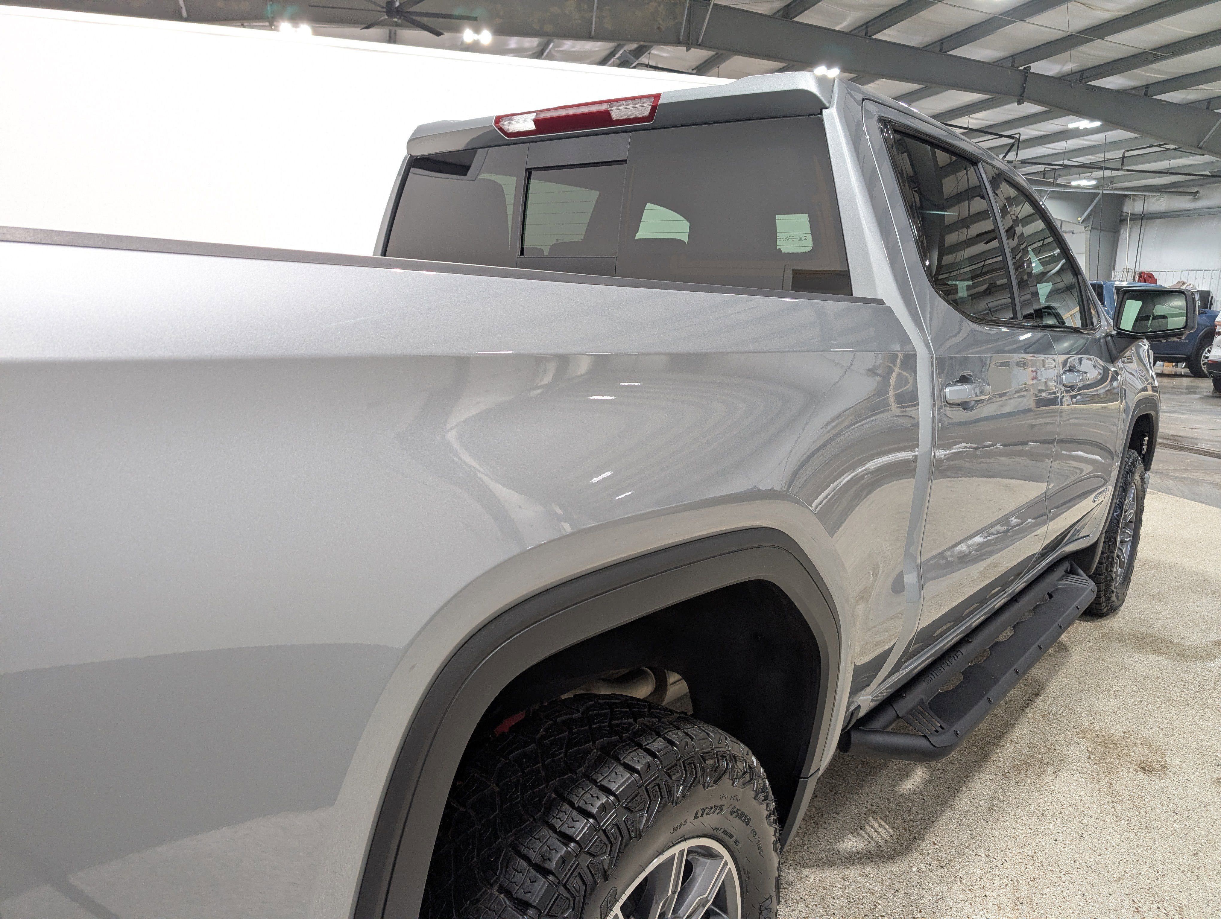 Used 2024 GMC Sierra 1500 AT4 w/ AT4 Preferred Package AWD/4WD image 3