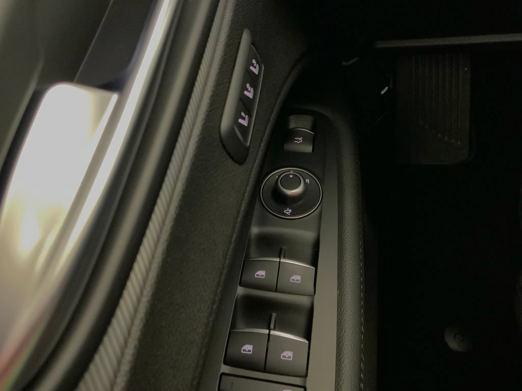 New 2025 Alfa Romeo Stelvio Sprint w/ Veloce Package AWD/4WD image 18