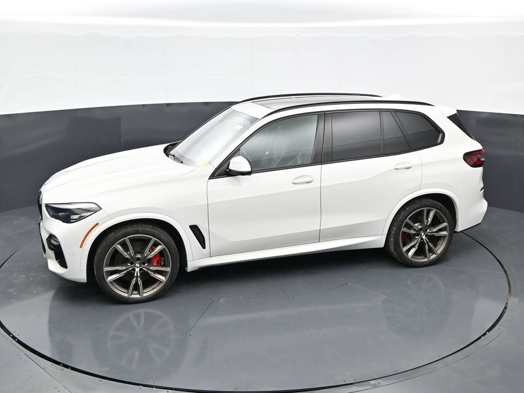 Used 2021 BMW X5 M50i AWD/4WD image 36