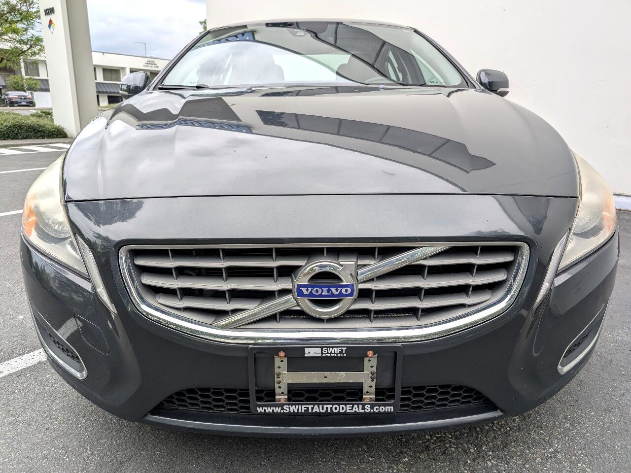 Used 2012 Volvo S60 T5 image 2