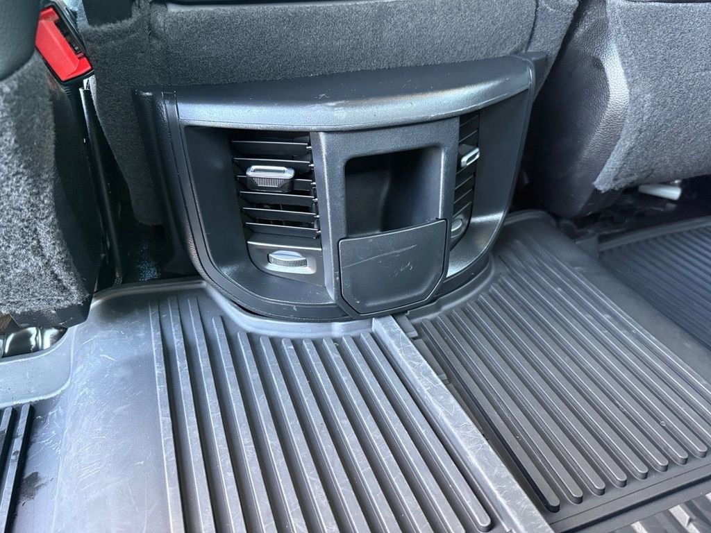 Used 2024 RAM 3500 Tradesman w/ Chrome Appearance Group image 25