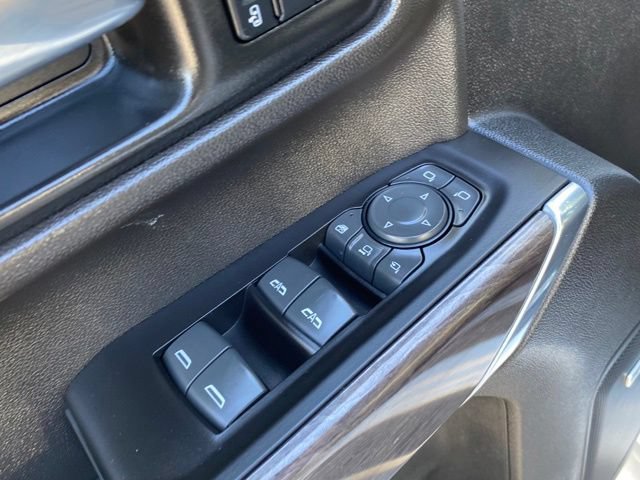 Used 2022 Chevrolet Silverado 2500 LTZ w/ LTZ Convenience Package AWD/4WD image 12