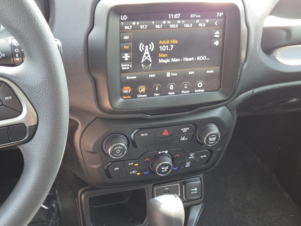 Used 2022 Jeep Renegade Sport w/ Sport Appearance Group FWD image 33