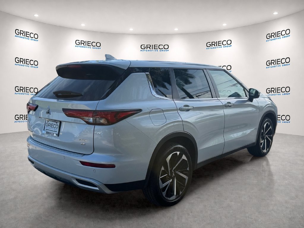 Used 2024 Mitsubishi Outlander SE AWD/4WD image 6