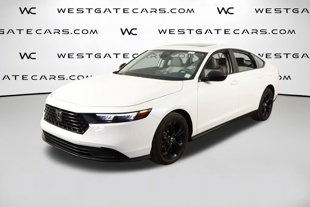 Used 2025 Honda Accord SE image 1