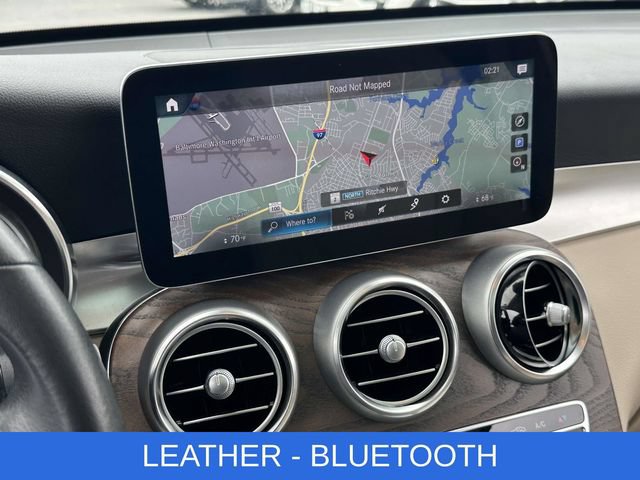 Used 2021 Mercedes-Benz GLC 300 4MATIC image 3