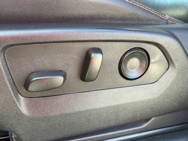 Used 2023 GMC Sierra 1500 AT4 w/ Technology Package AWD/4WD image 29