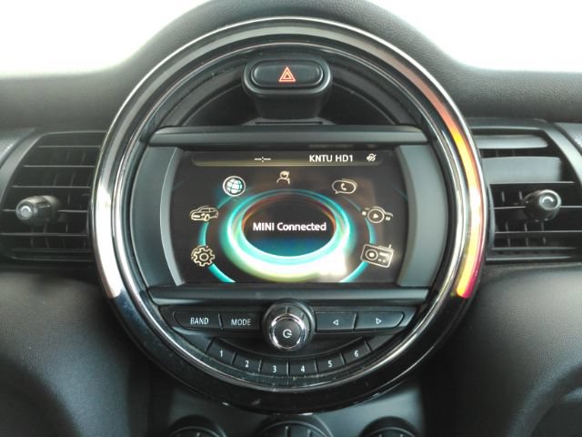 Used 2018 MINI Cooper Convertible FWD image 34