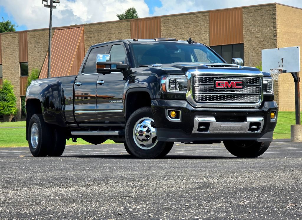 Used 2019 GMC Sierra 3500 Denali w/ Duramax Plus Package AWD/4WD image 1