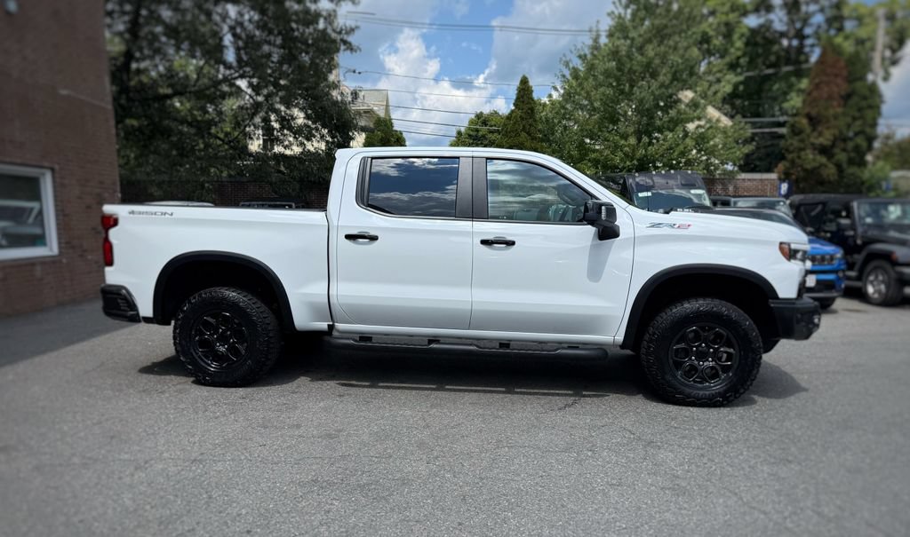 Used 2024 Chevrolet Silverado 1500 ZR2 w/ ZR2 Bison Edition AWD/4WD image 4