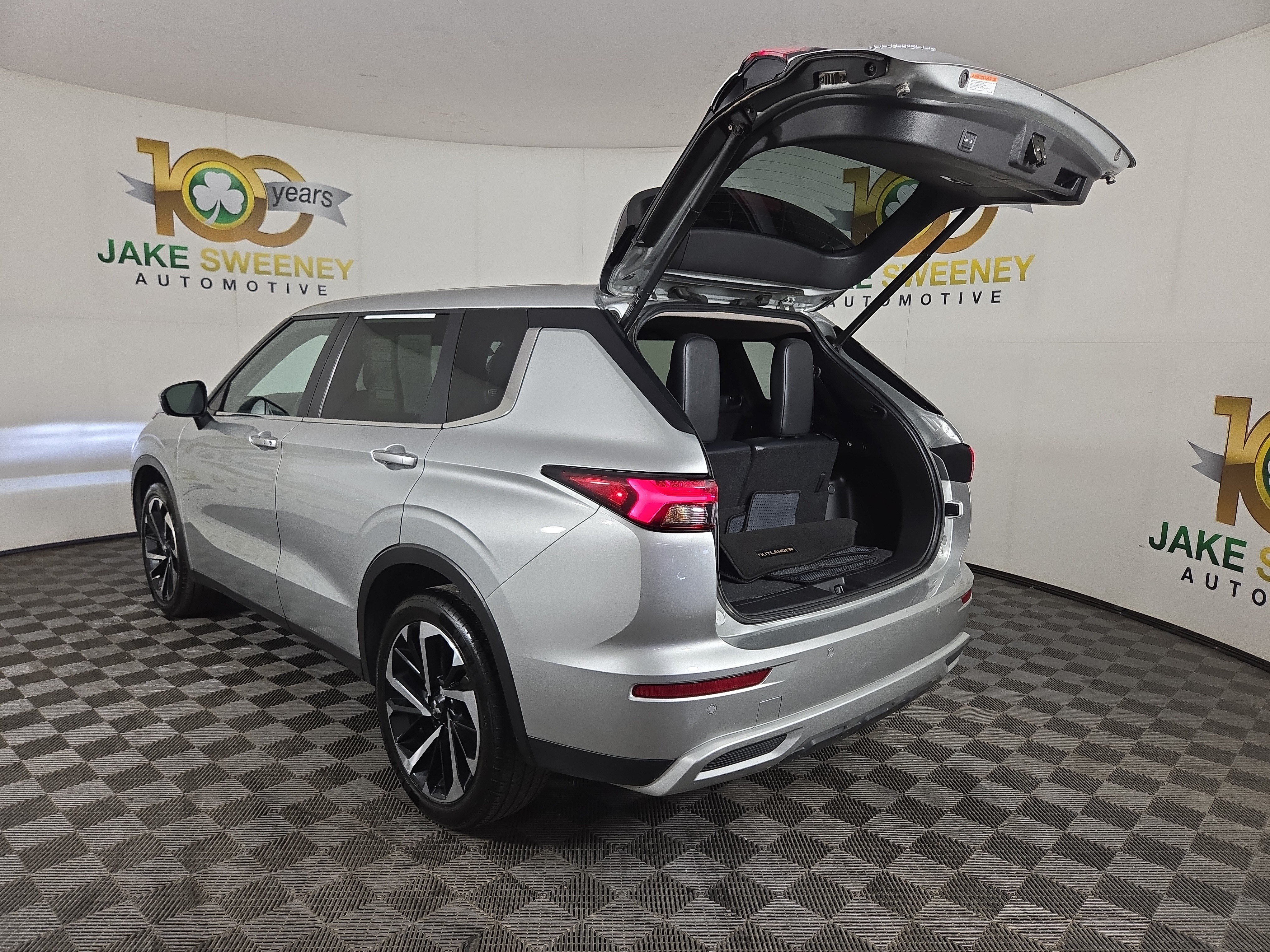 Used 2024 Mitsubishi Outlander SE FWD image 31